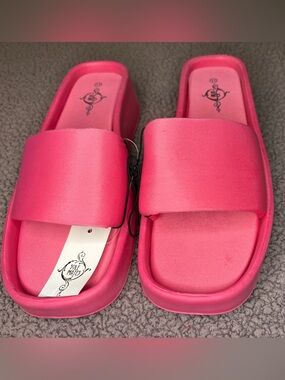 Women's Hot Pink Slide Sandals